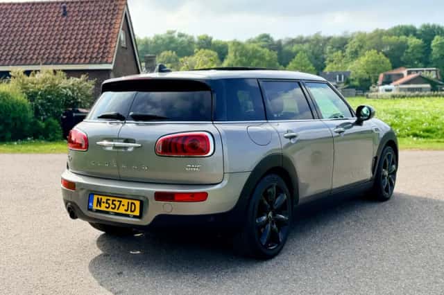 MINI Clubman (2016) thumbnail 9