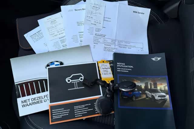 MINI Countryman (2015) thumbnail 9