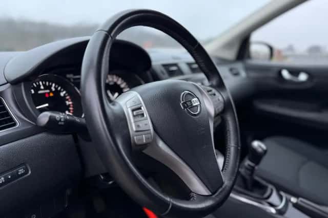 Nissan Pulsar (2015) thumbnail 16