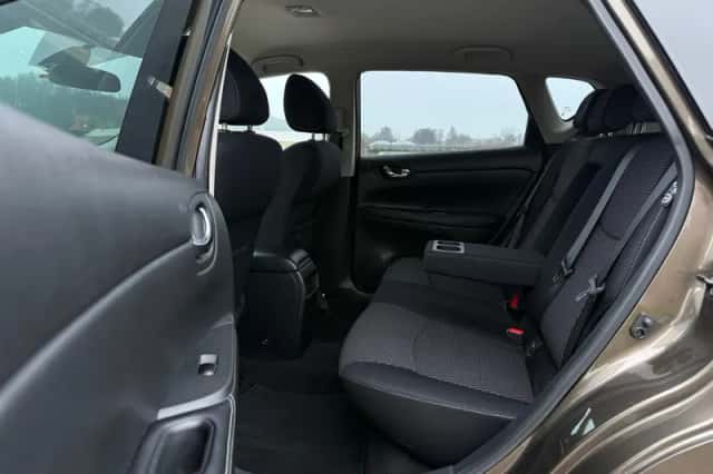Nissan Pulsar (2015) thumbnail 8