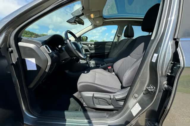 Nissan Qashqai (2017) thumbnail 12