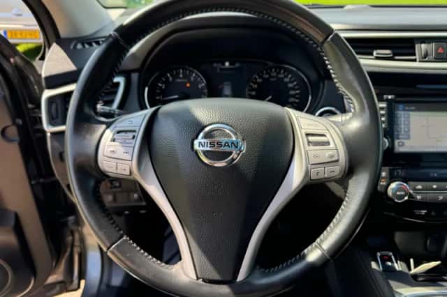 Nissan Qashqai (2017) thumbnail 16
