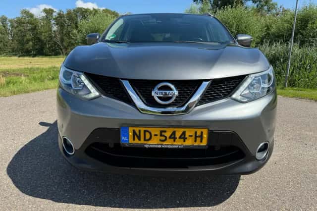 Nissan Qashqai (2017) thumbnail 4