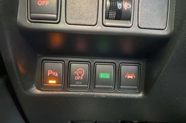 Nissan Qashqai (2015) thumbnail 23