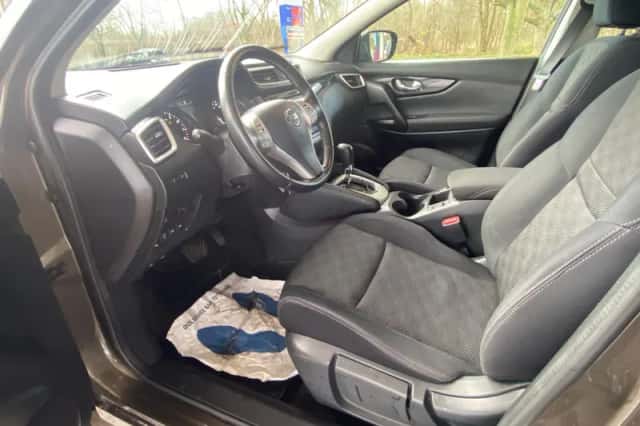 Nissan Qashqai (2015) thumbnail 4