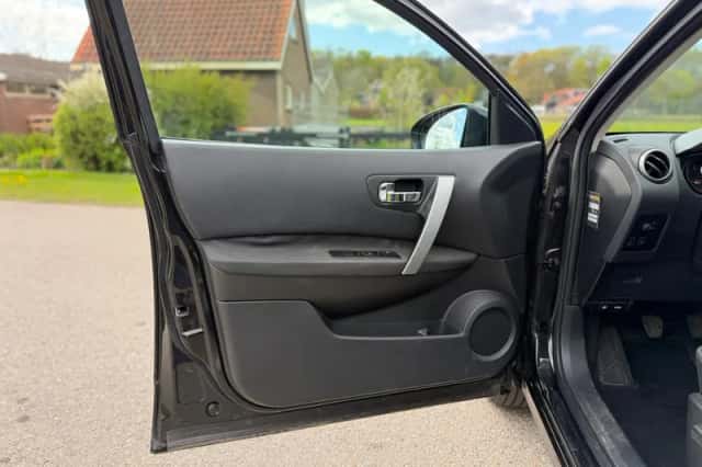 Nissan Qashqai (2008) thumbnail 11