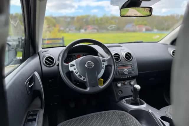 Nissan Qashqai (2008) thumbnail 12