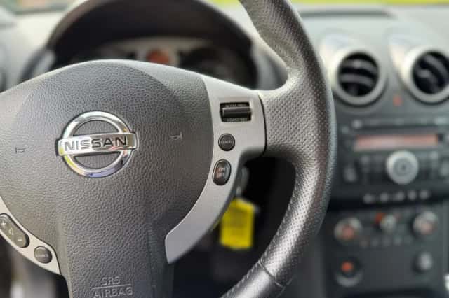 Nissan Qashqai (2008) thumbnail 15