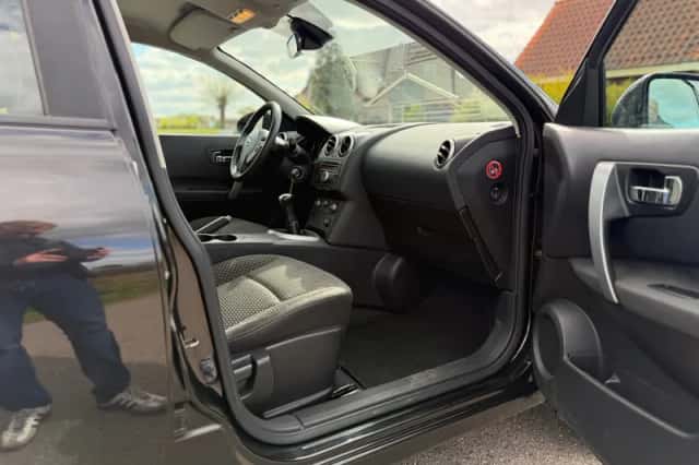 Nissan Qashqai (2008) thumbnail 21