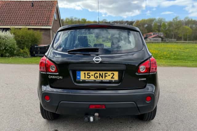 Nissan Qashqai (2008) thumbnail 7