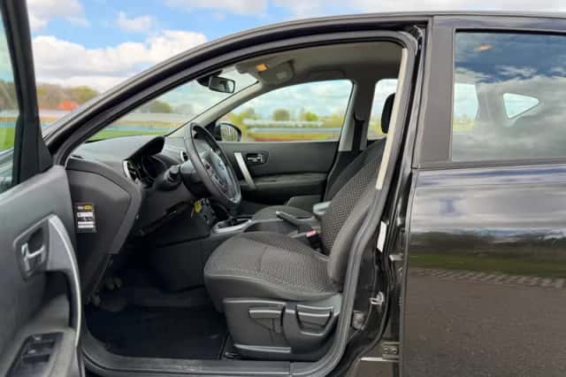 Nissan Qashqai (2008) thumbnail 10
