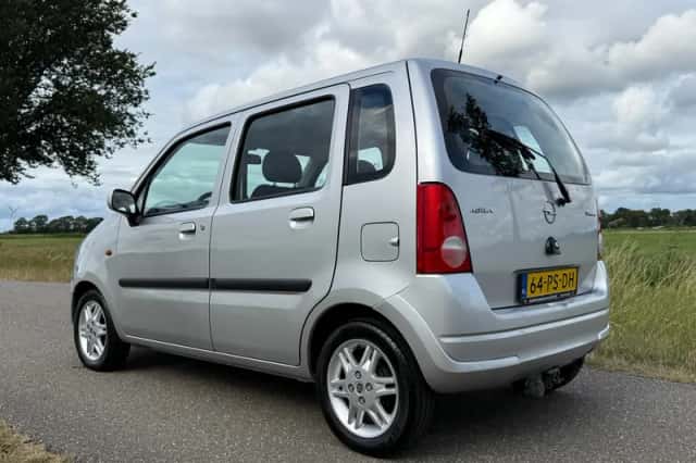 Opel Agila (2004) thumbnail 3