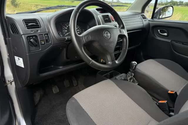 Opel Agila (2004) thumbnail 4