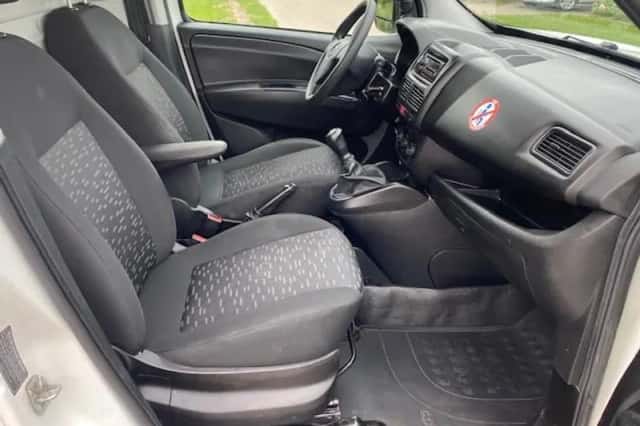 Opel Combo (2018) thumbnail 2