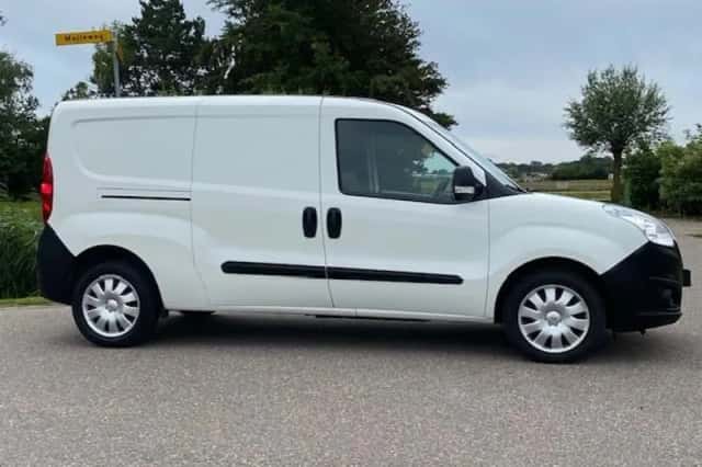 Opel Combo (2018) thumbnail 16