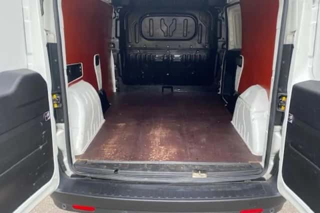Opel Combo (2018) thumbnail 19