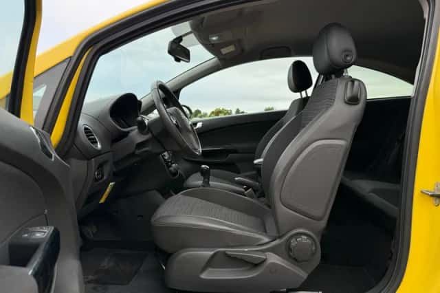 Opel Corsa (2014) thumbnail 6