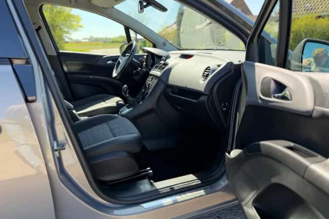Opel Meriva (2013) thumbnail 13