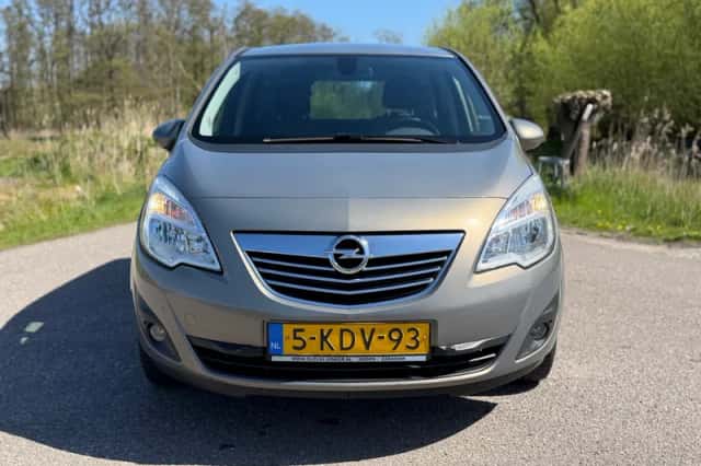 Opel Meriva (2013) thumbnail 15