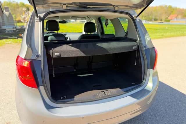 Opel Meriva (2013) thumbnail 17