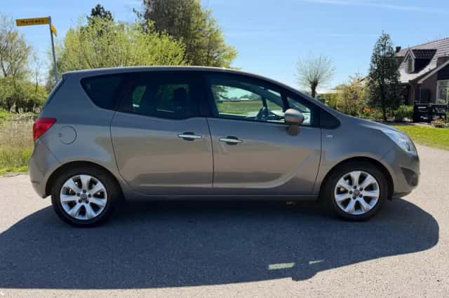 Opel Meriva (2013) thumbnail 19