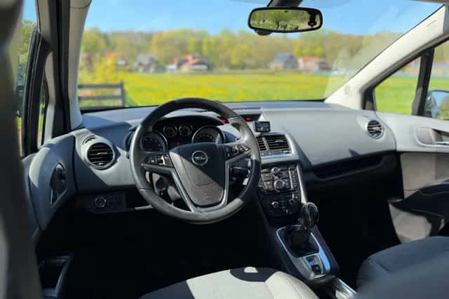 Opel Meriva (2013) thumbnail 4