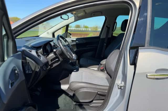 Opel Meriva (2013) thumbnail 6