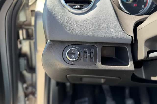 Opel Meriva (2013) thumbnail 9