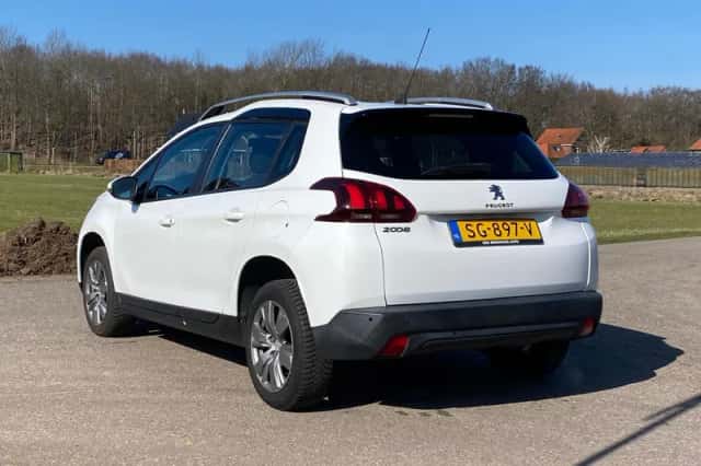 Peugeot 2008 (2018) thumbnail 15