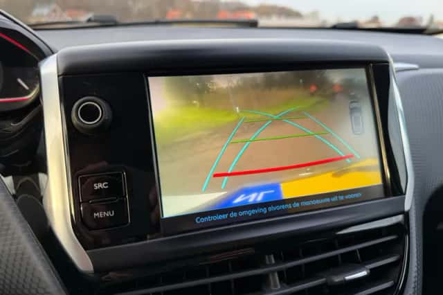 Peugeot 2008 (2019) thumbnail 5