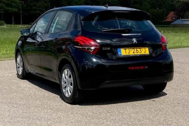Peugeot 208 (2018) thumbnail 15
