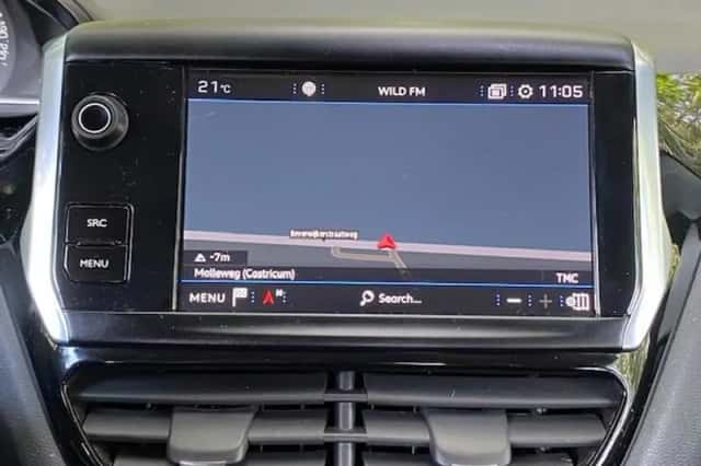 Peugeot 208 (2018) thumbnail 6