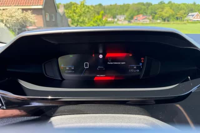 Peugeot 308 (2022) thumbnail 13