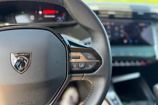 Peugeot 308 (2022) thumbnail 15