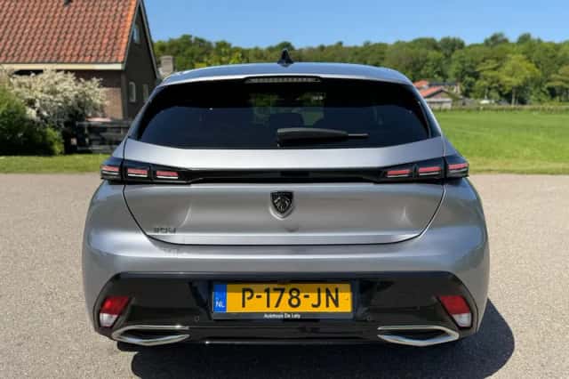 Peugeot 308 (2022) thumbnail 7