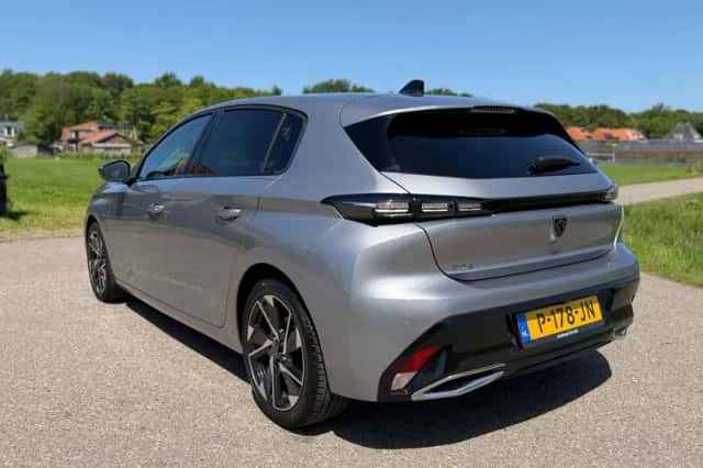 Peugeot 308 (2022) thumbnail 8