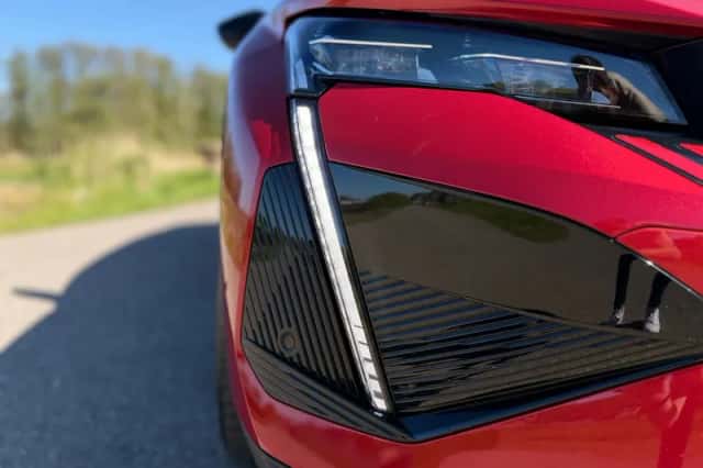 Peugeot 408 (2023) thumbnail 29