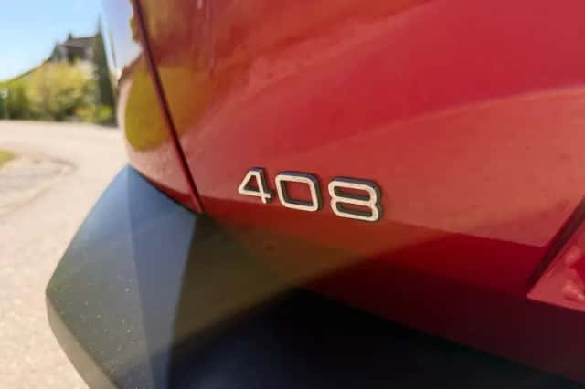 Peugeot 408 (2023) thumbnail 32
