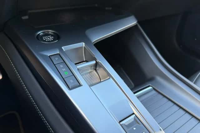 Peugeot 408 (2023) thumbnail 7