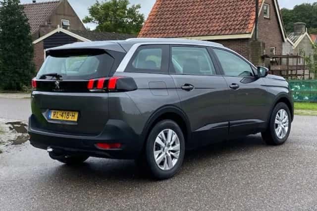 Peugeot 5008 (2017) thumbnail 13