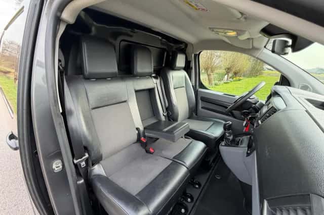Peugeot Expert (2019) thumbnail 2