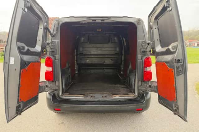 Peugeot Expert (2019) thumbnail 17