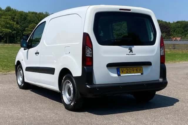 Peugeot Partner (2018) thumbnail 15