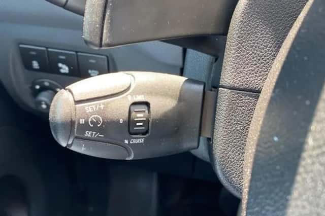 Peugeot Partner (2018) thumbnail 10