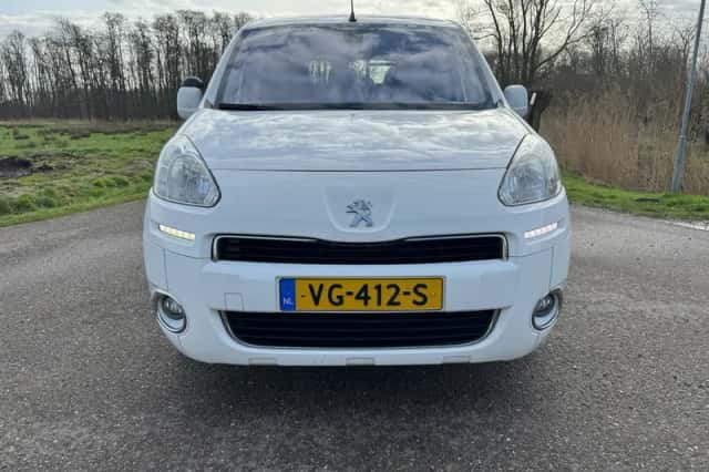 Peugeot Partner (2013) thumbnail 5