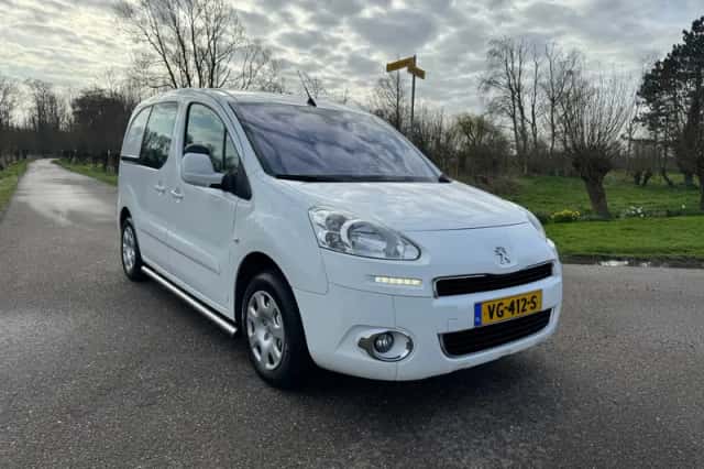 Peugeot Partner (2013) thumbnail 8