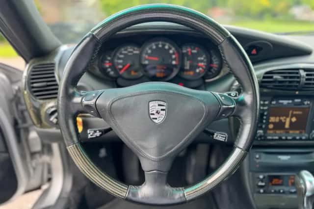 Porsche 911 (2001) thumbnail 14