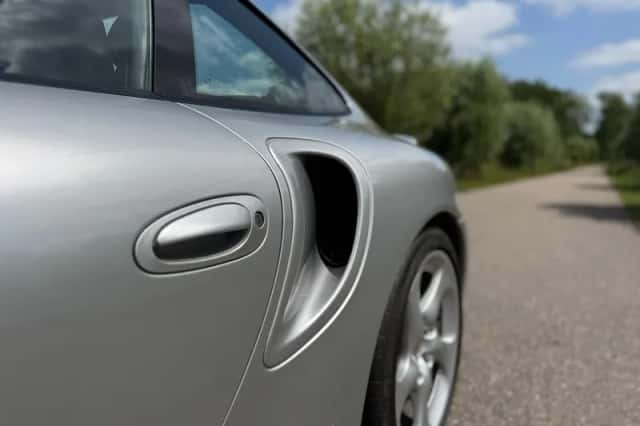Porsche 911 (2001) thumbnail 27