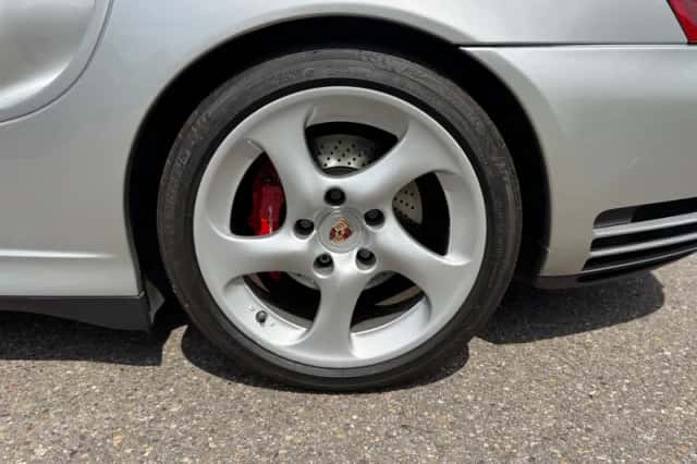 Porsche 911 (2001) thumbnail 33
