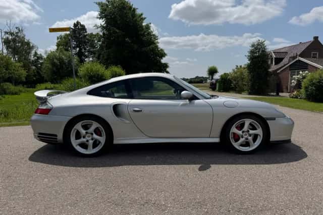 Porsche 911 (2001) thumbnail 6